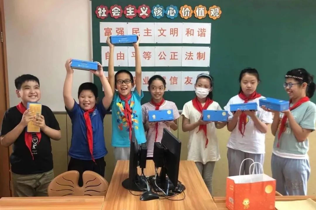 Fqay-yzvla9x4q21zaclc0lqxj0z